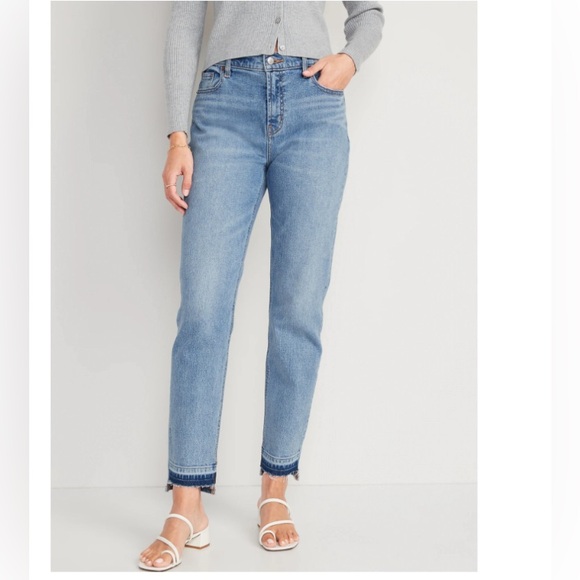 Old Navy Boyfriend Jeans - Picture 1 of 4